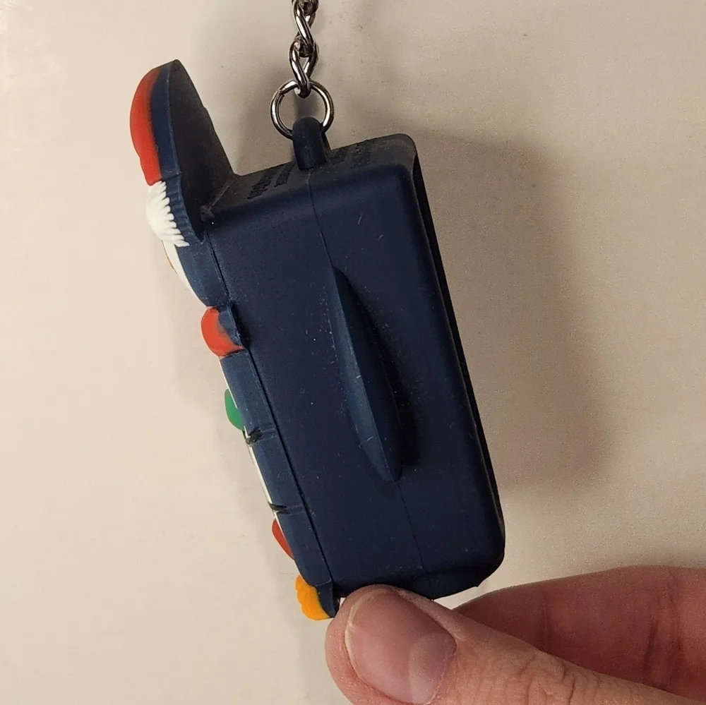 6 1/2” Bath&Body Works Light-Up Christmas Penguin Hand Sanitizer Holder …
